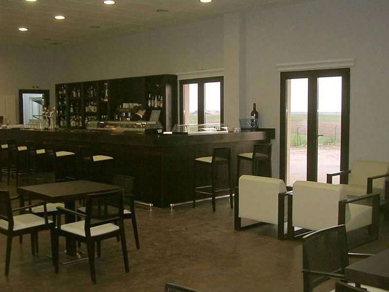 Hotel Maria Jimena Оканья Экстерьер фото