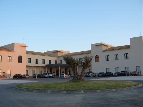 Hotel Maria Jimena Оканья Экстерьер фото